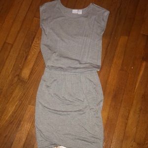 grey dress
